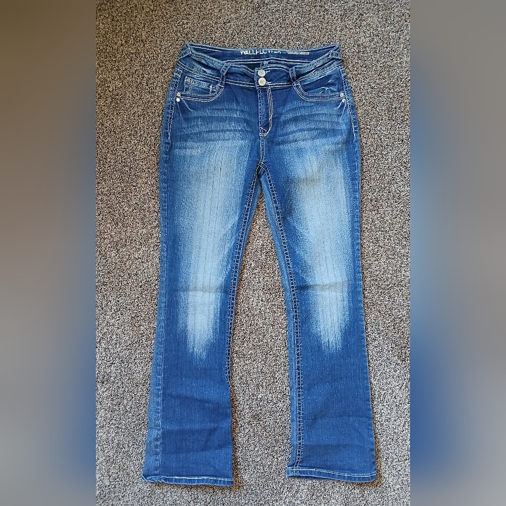 Wallflower Women's Boot Cut Jeans in Classic Blue